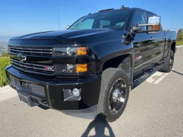 BUY CHEVROLET SILVERADO 2500HD 2015 4WD CREW CAB 167.7